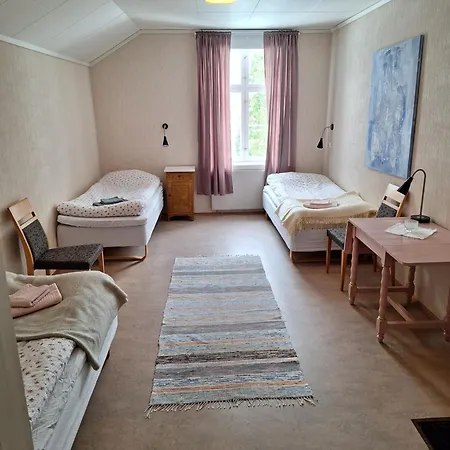 Bed & Breakfast Gjestegard *