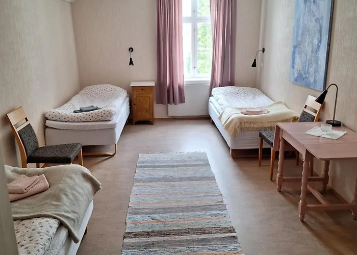 Bed & Breakfast Gjestegard *