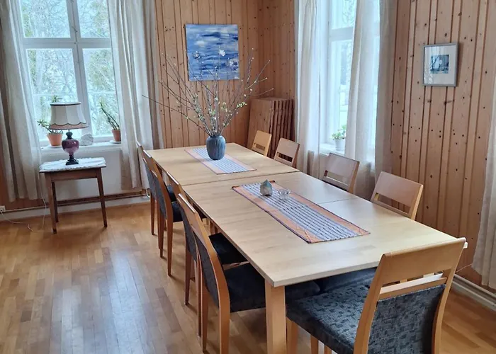 Gjestegard Bed & Breakfast *