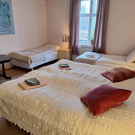 Gjestegard Bed & Breakfast